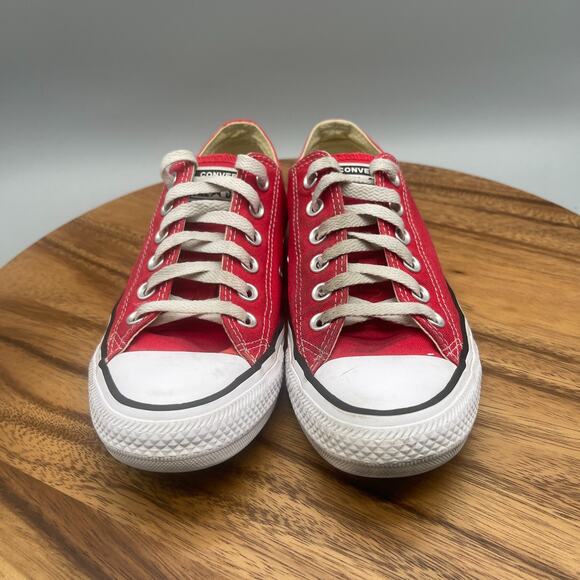 Converse All Star Chuck Low Taylor Shoes Womens Size 7 Red Skate Comfort Walking - Picture 2 of 8